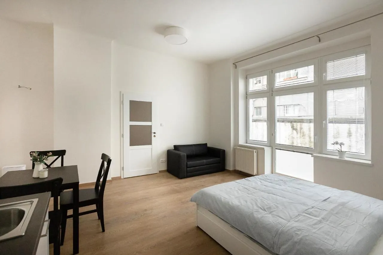 Cozy Studio In Quiet Courtyard Near Charles Bridge contacts
